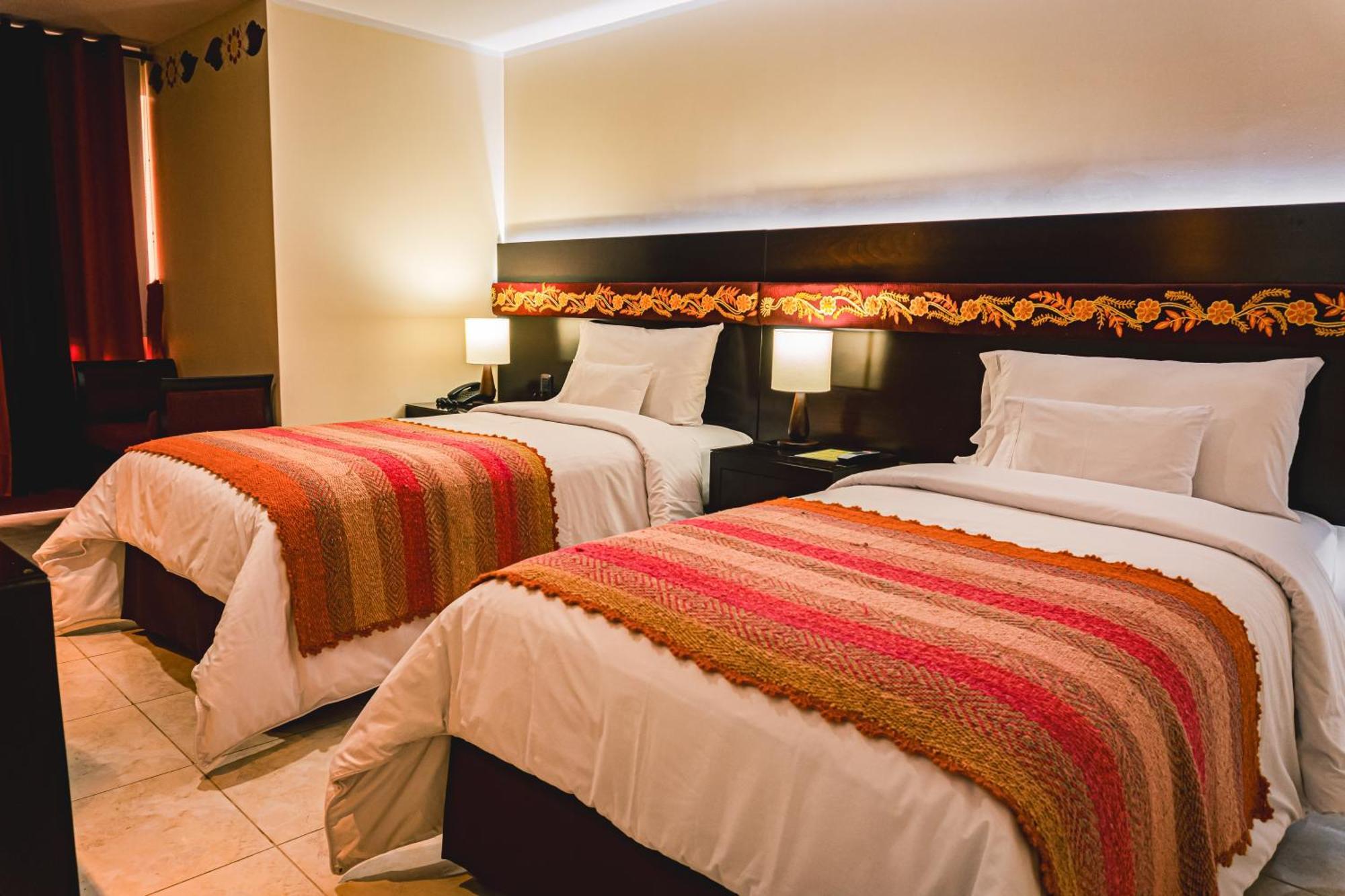 Altipacha Ayacucho Hotel Esterno foto