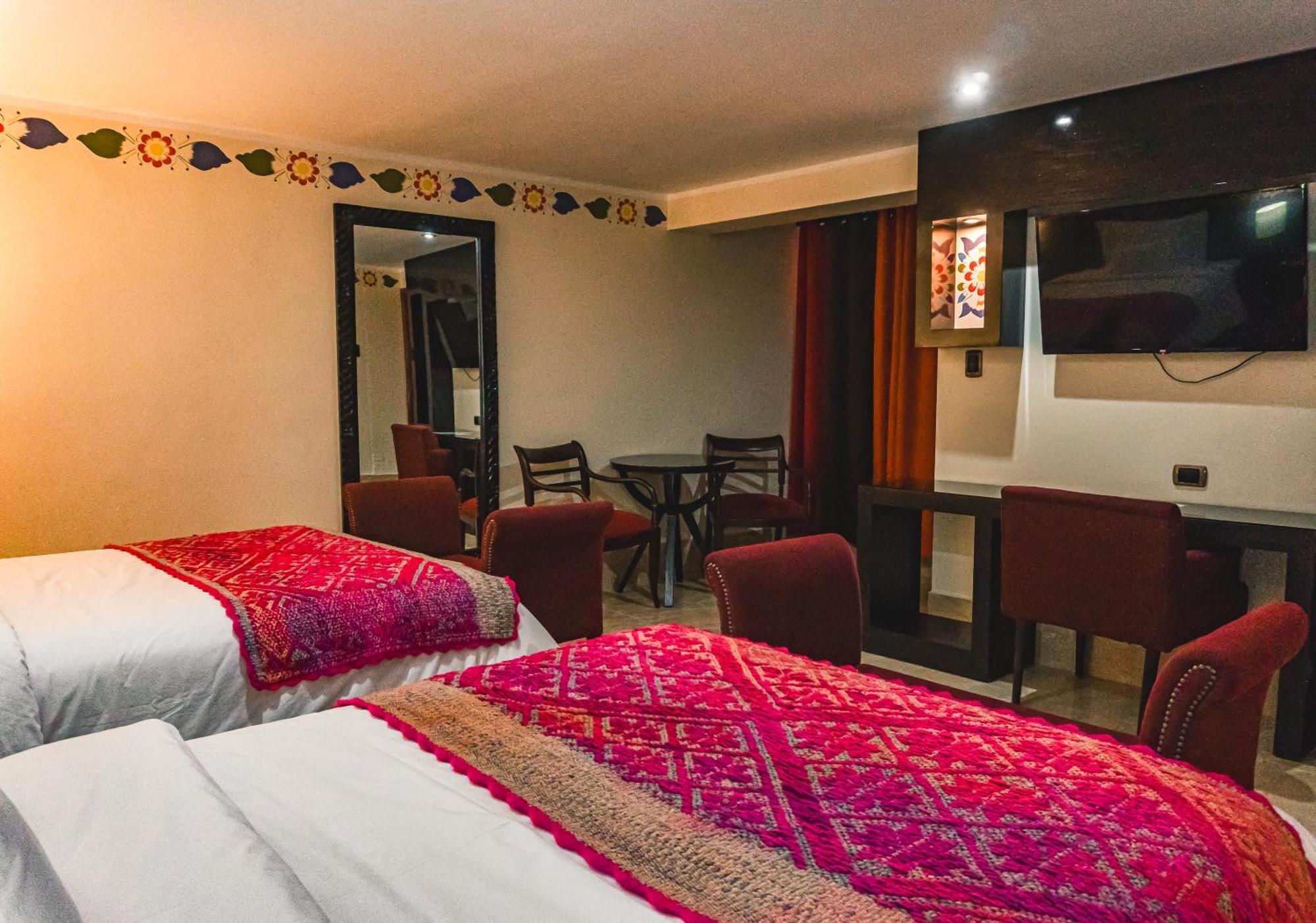 Altipacha Ayacucho Hotel Esterno foto