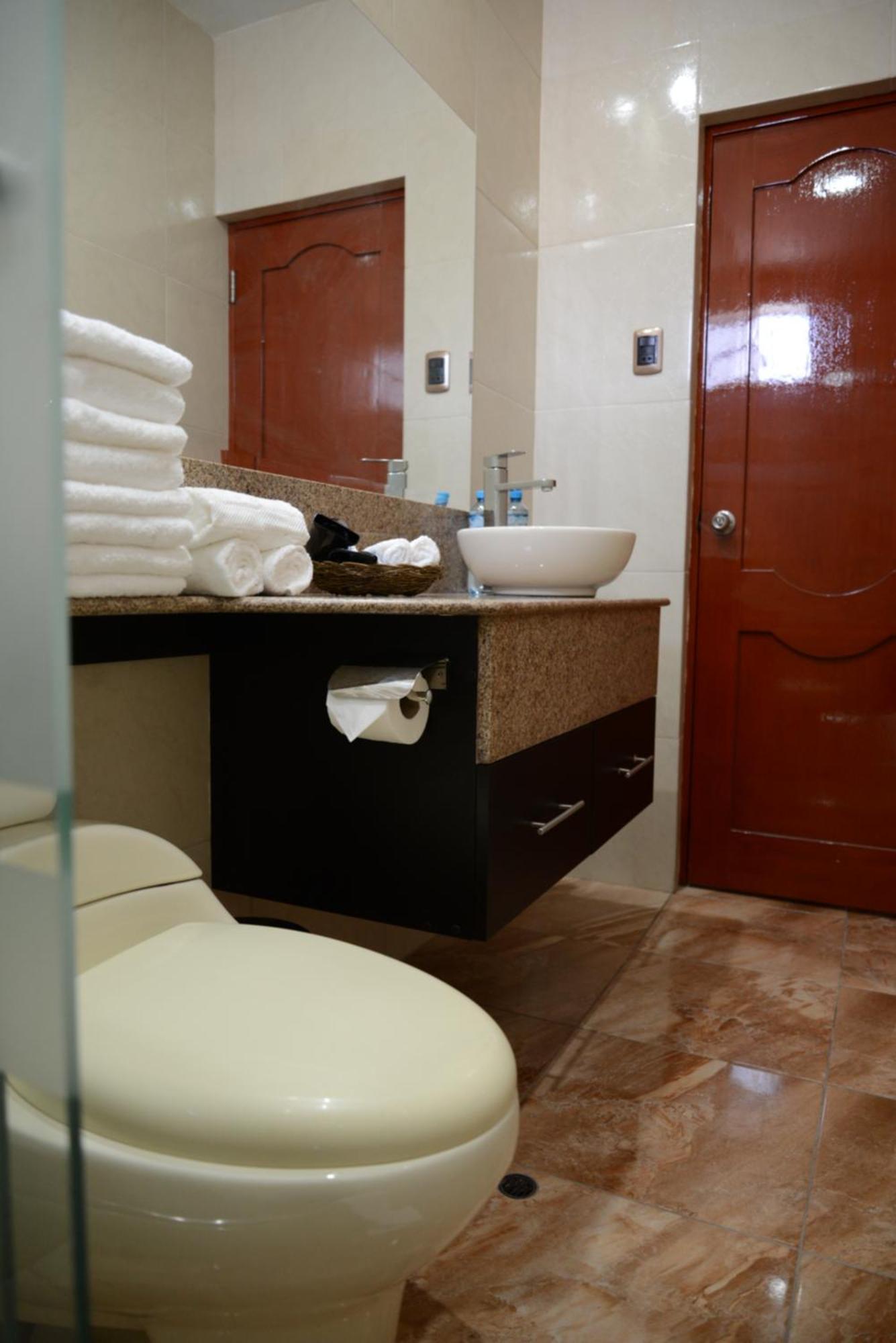 Altipacha Ayacucho Hotel Esterno foto
